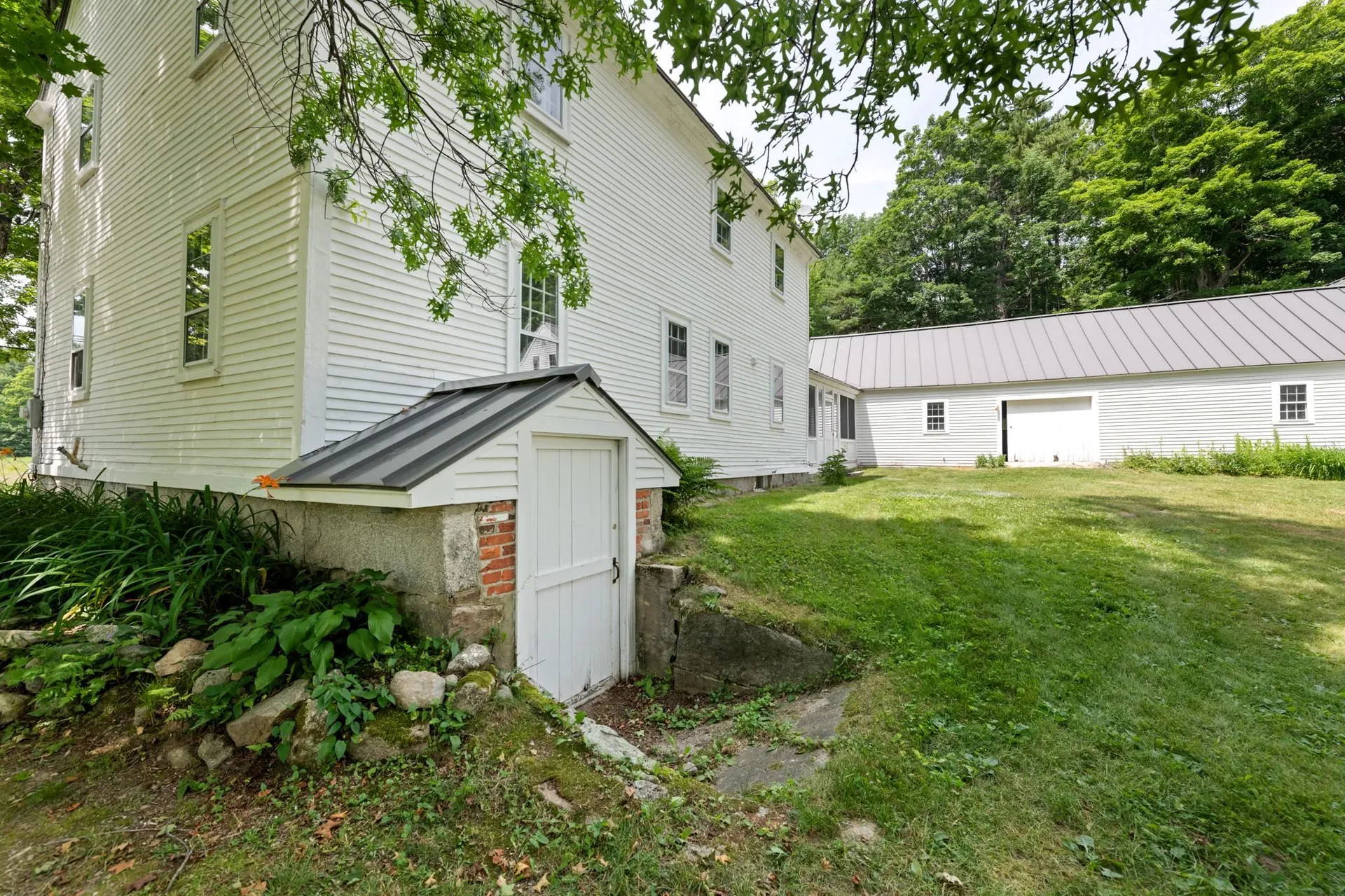 21 Trask Mountain Road Wolfeboro NH 03894