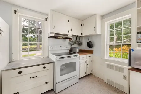 21 Trask Mountain Road Wolfeboro NH 03894