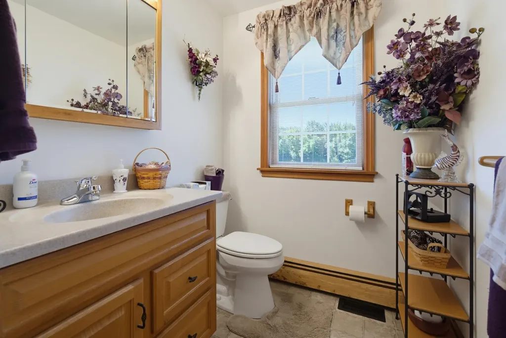 50 Range Road Pittsfield NH 03263
