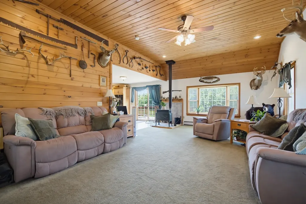 50 Range Road Pittsfield NH 03263