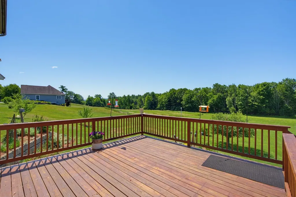 50 Range Road Pittsfield NH 03263