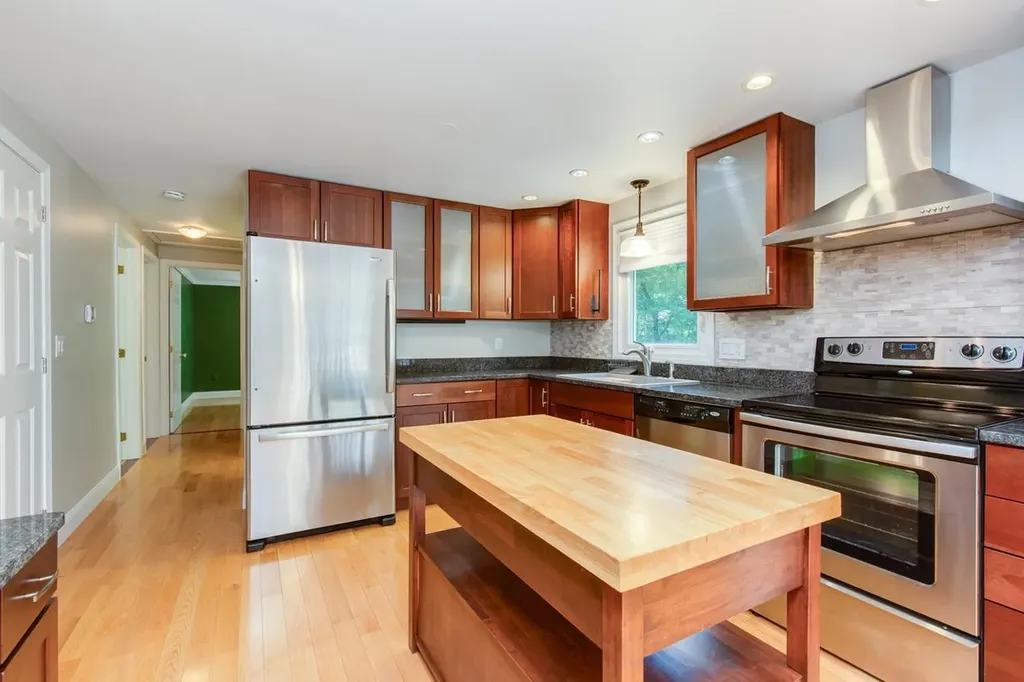 46 Cleveland Hill Road Brookline NH 03033