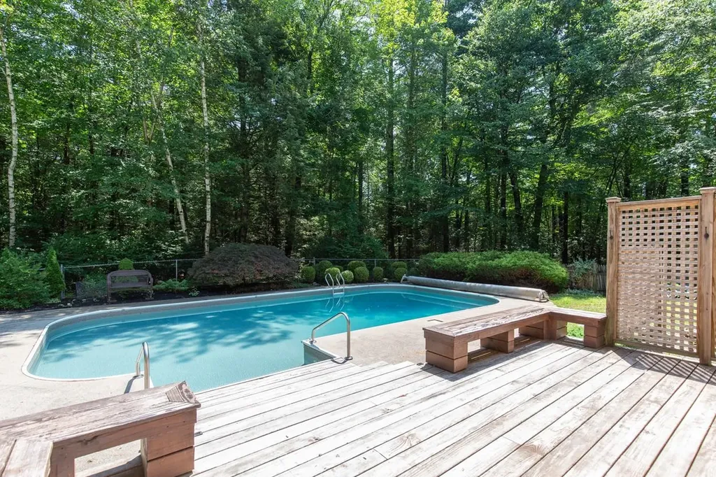 46 Cleveland Hill Road Brookline NH 03033