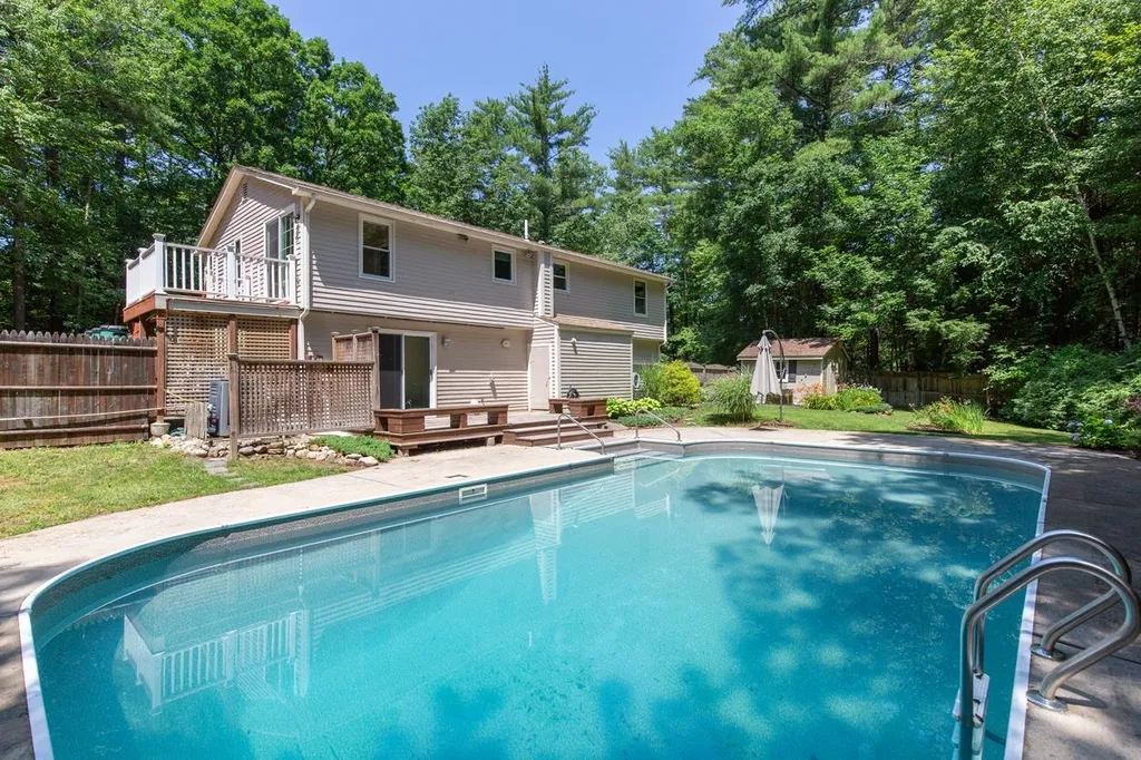 46 Cleveland Hill Road Brookline NH 03033