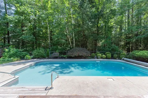 46 Cleveland Hill Road Brookline NH 03033