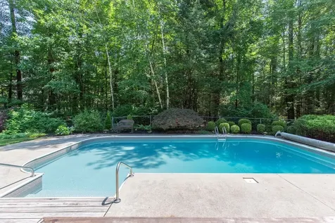 46 Cleveland Hill Road Brookline NH 03033