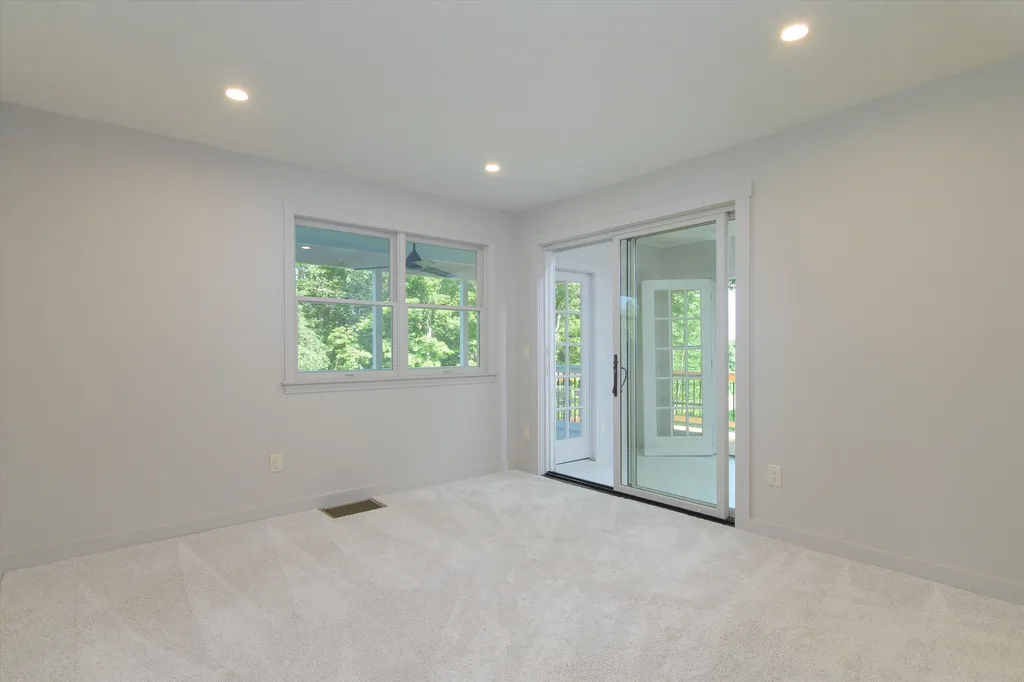 69 High Street Walpole NH 03608