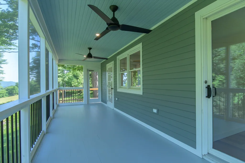 69 High Street Walpole NH 03608
