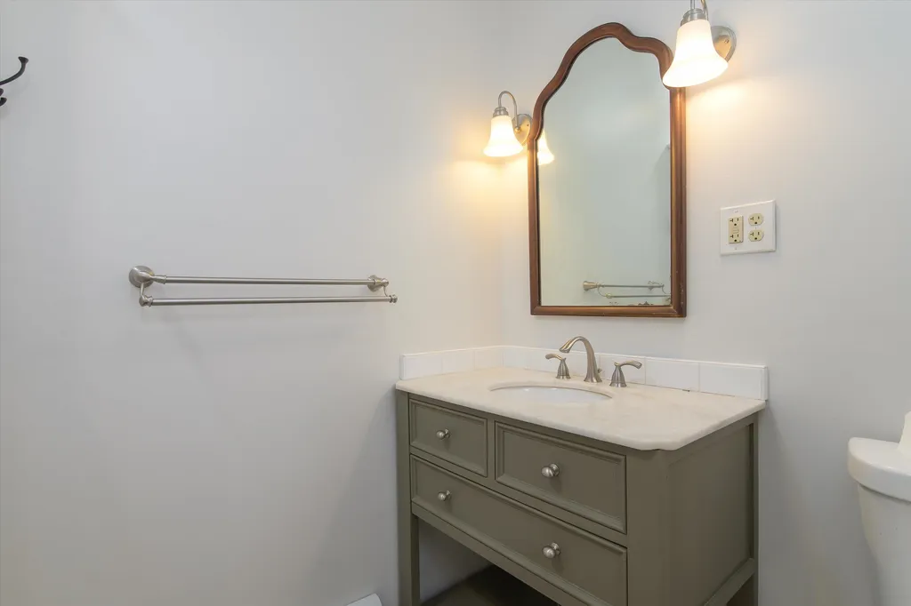 69 High Street Walpole NH 03608