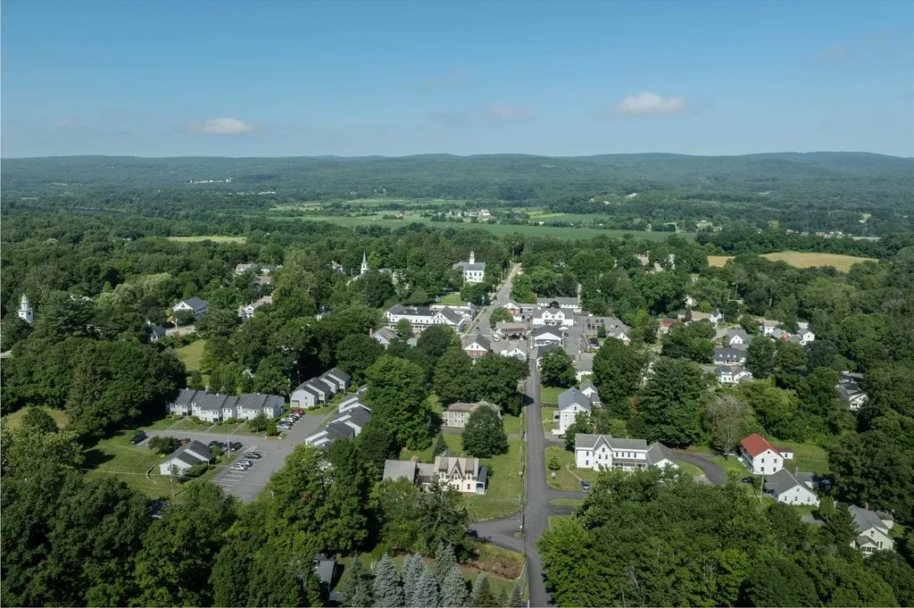 69 High Street Walpole NH 03608