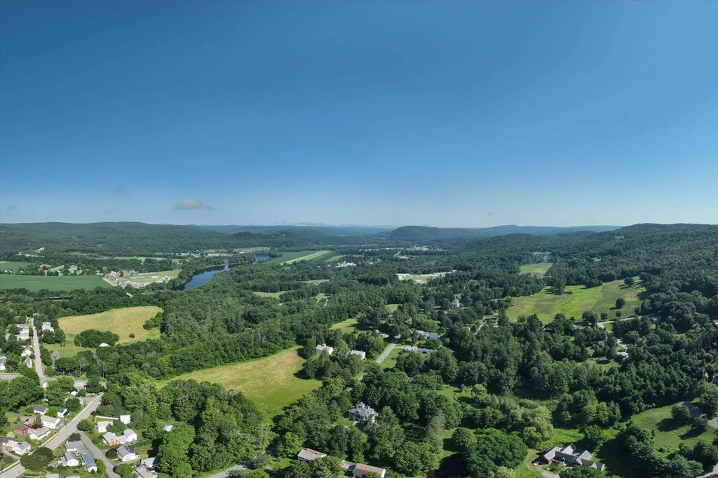 69 High Street Walpole NH 03608