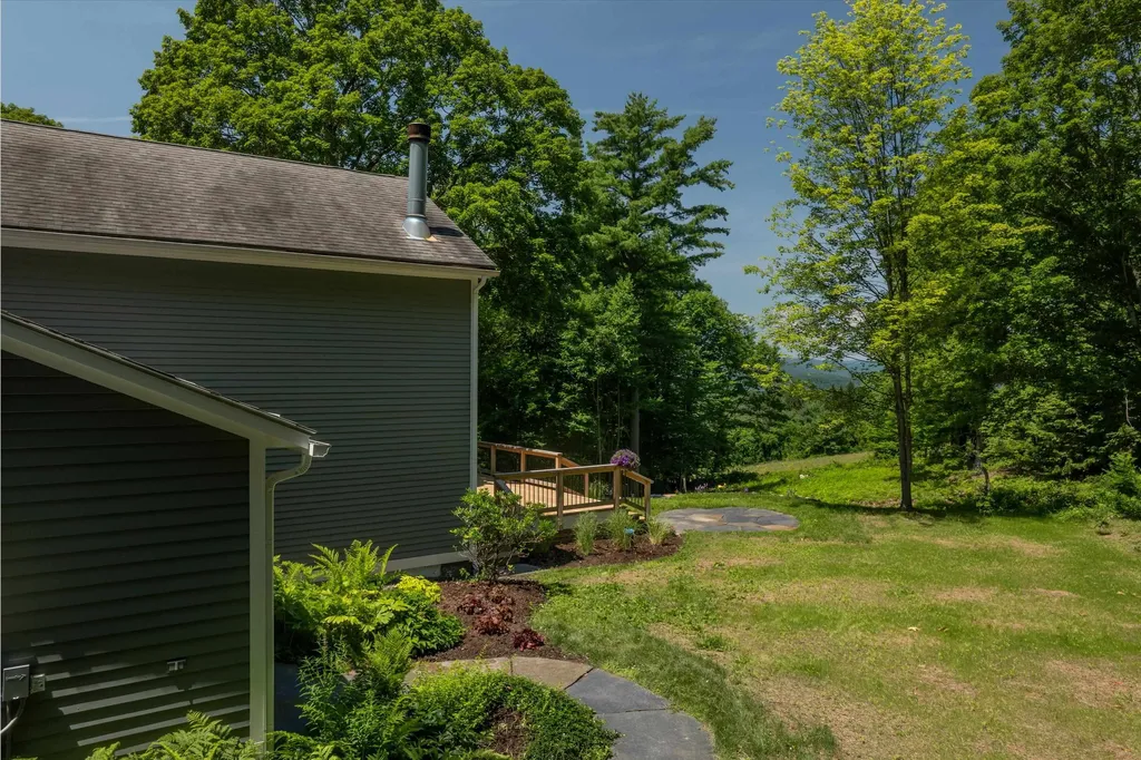 69 High Street Walpole NH 03608