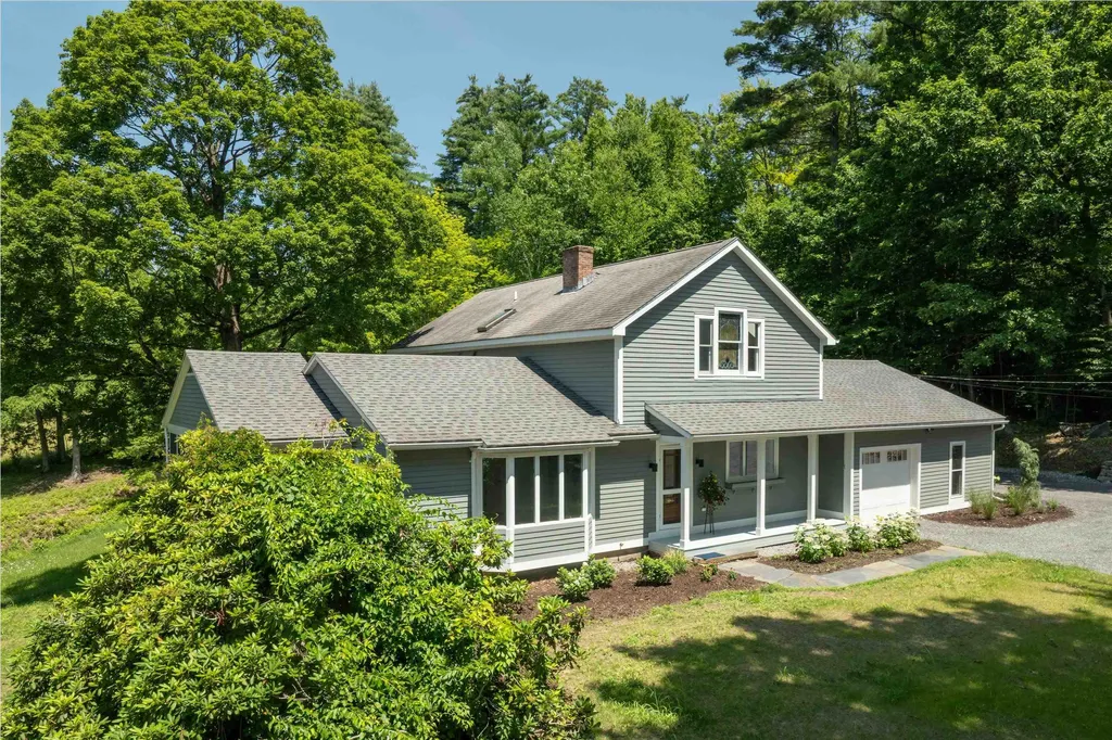 69 High Street Walpole NH 03608