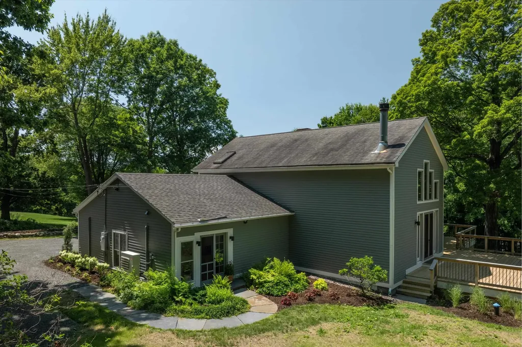 69 High Street Walpole NH 03608