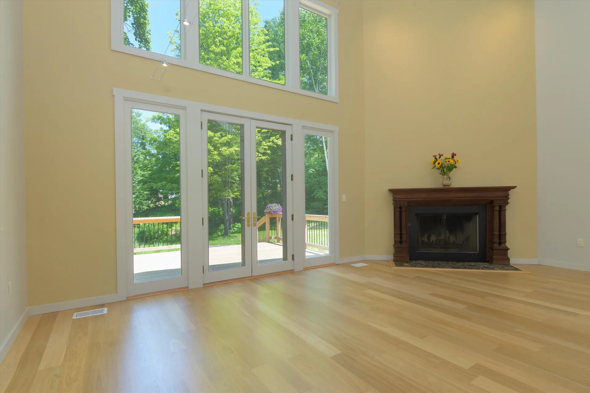 69 High Street Walpole NH 03608
