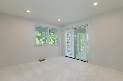 69 High Street Walpole NH 03608
