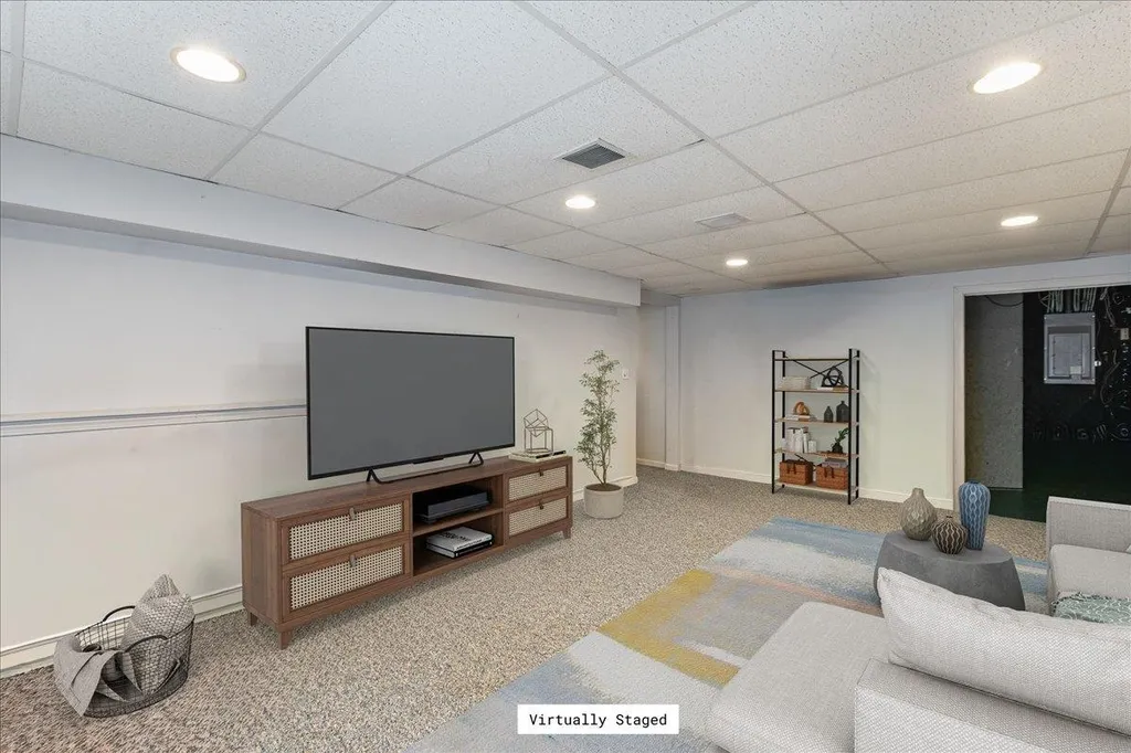 53 Clement Court Haverhill MA 01832
