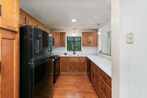 53 Clement Court Haverhill MA 01832