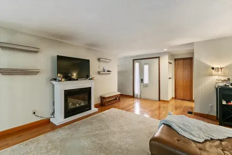 53 Clement Court Haverhill MA 01832