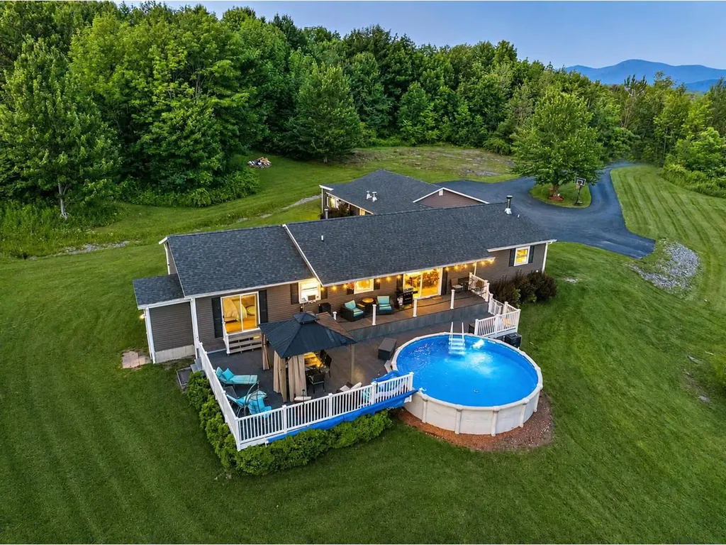 4 Sleepy Hollow Road Essex VT 05452