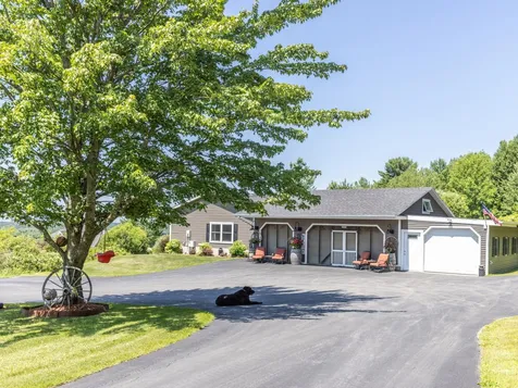4 Sleepy Hollow Road Essex VT 05452