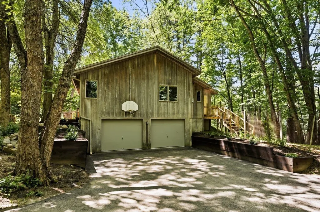 2 Corson Lane Durham NH 03824
