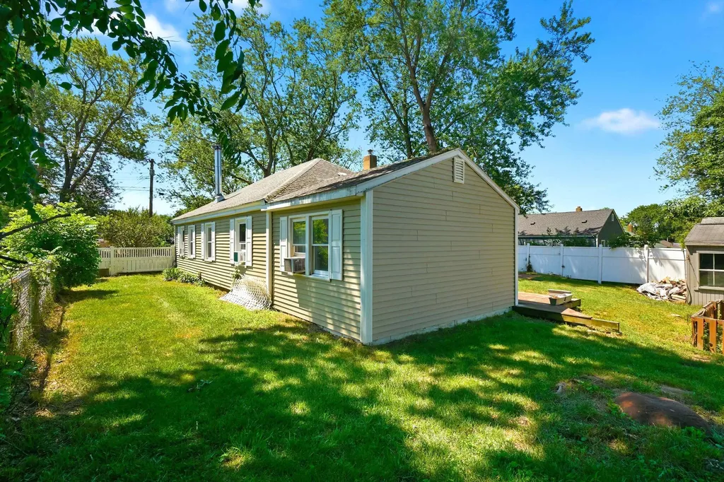 194 Melrose Street Manchester NH 03109