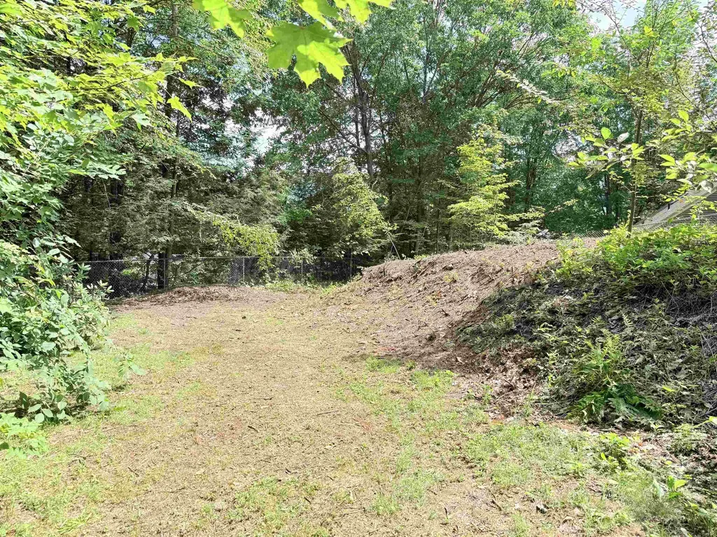 117 * Fuller Drive Brattleboro VT 05301