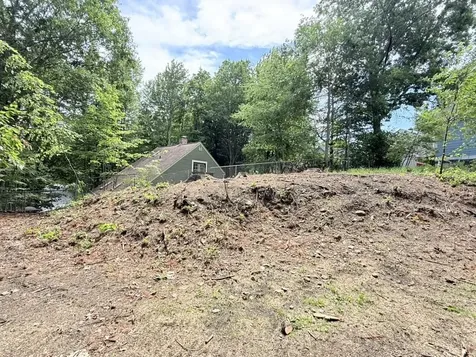117 * Fuller Drive Brattleboro VT 05301