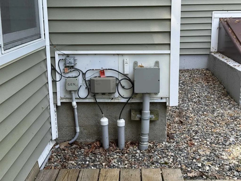 4 Wayne Avenue Claremont NH 03743