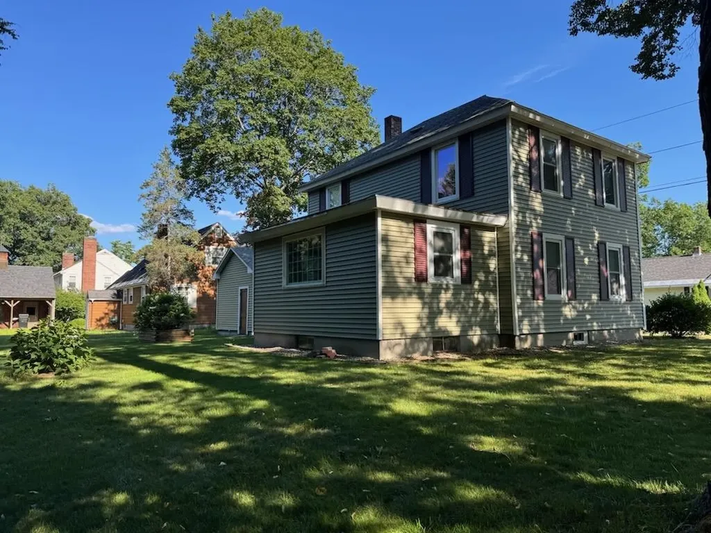 4 Wayne Avenue Claremont NH 03743