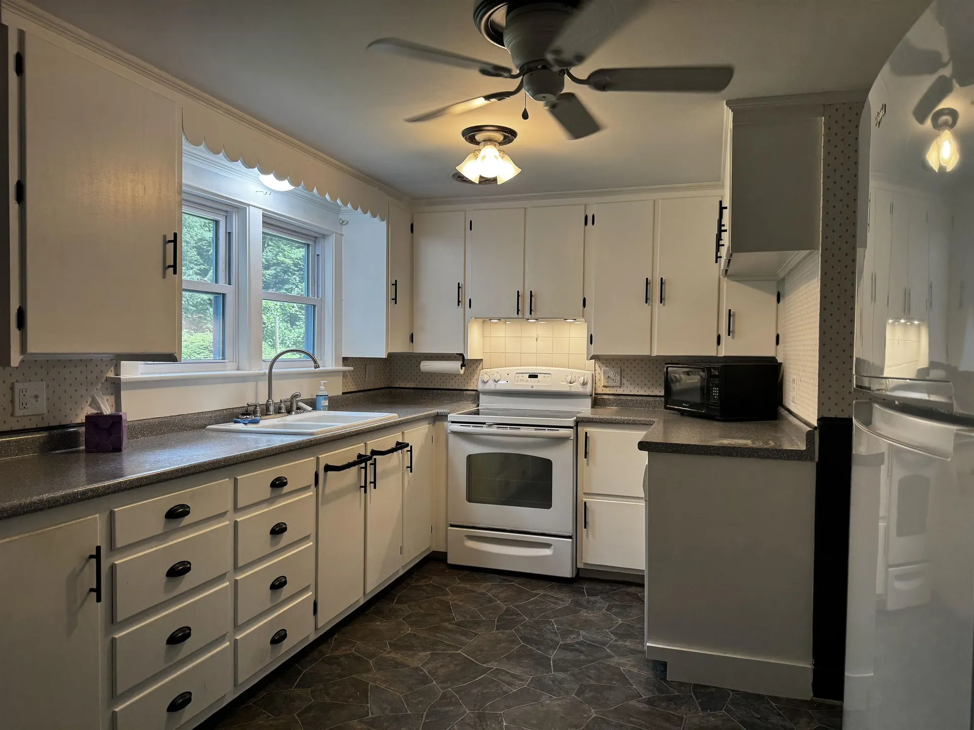 4 Wayne Avenue Claremont NH 03743