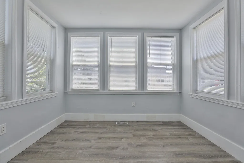 151 Tolles Street Nashua NH 03064