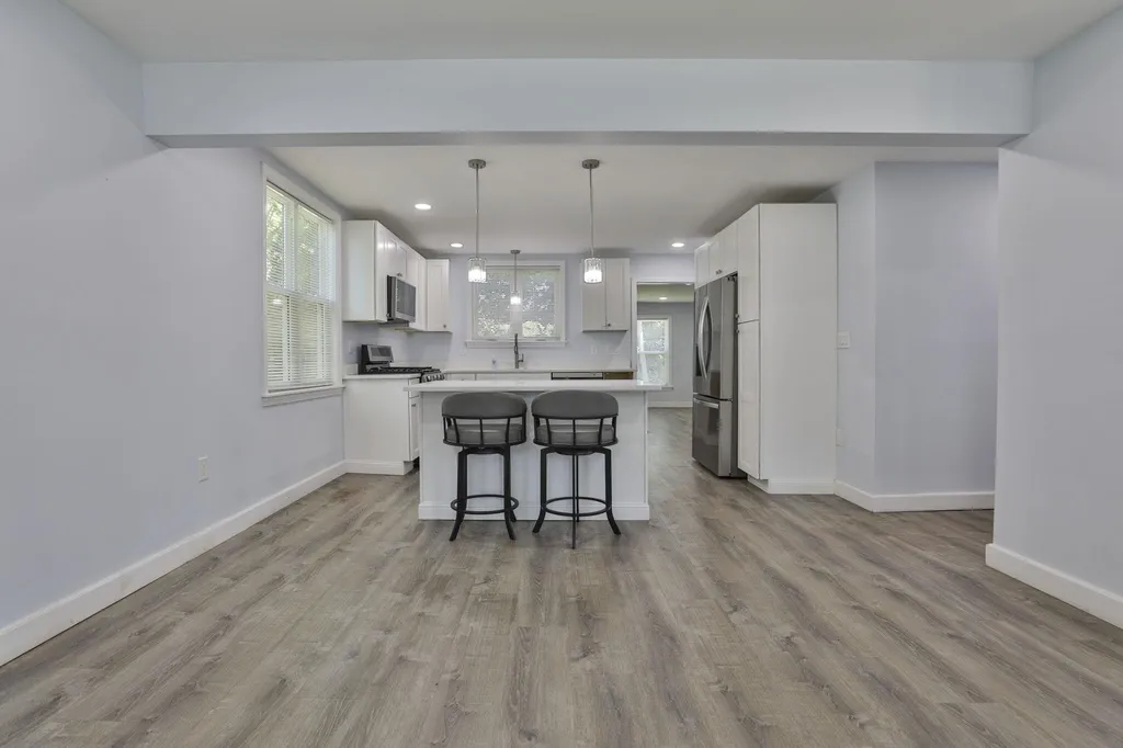 151 Tolles Street Nashua NH 03064
