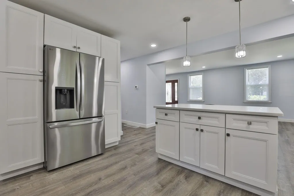 151 Tolles Street Nashua NH 03064