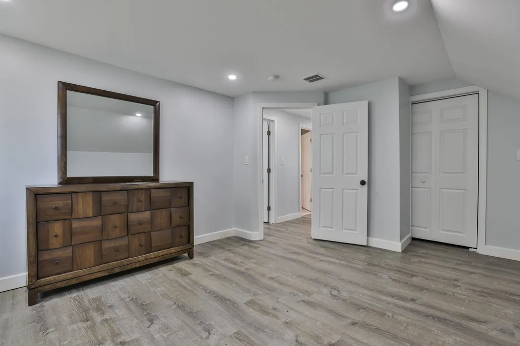 151 Tolles Street Nashua NH 03064