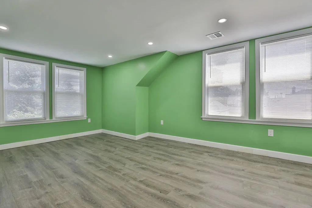 151 Tolles Street Nashua NH 03064