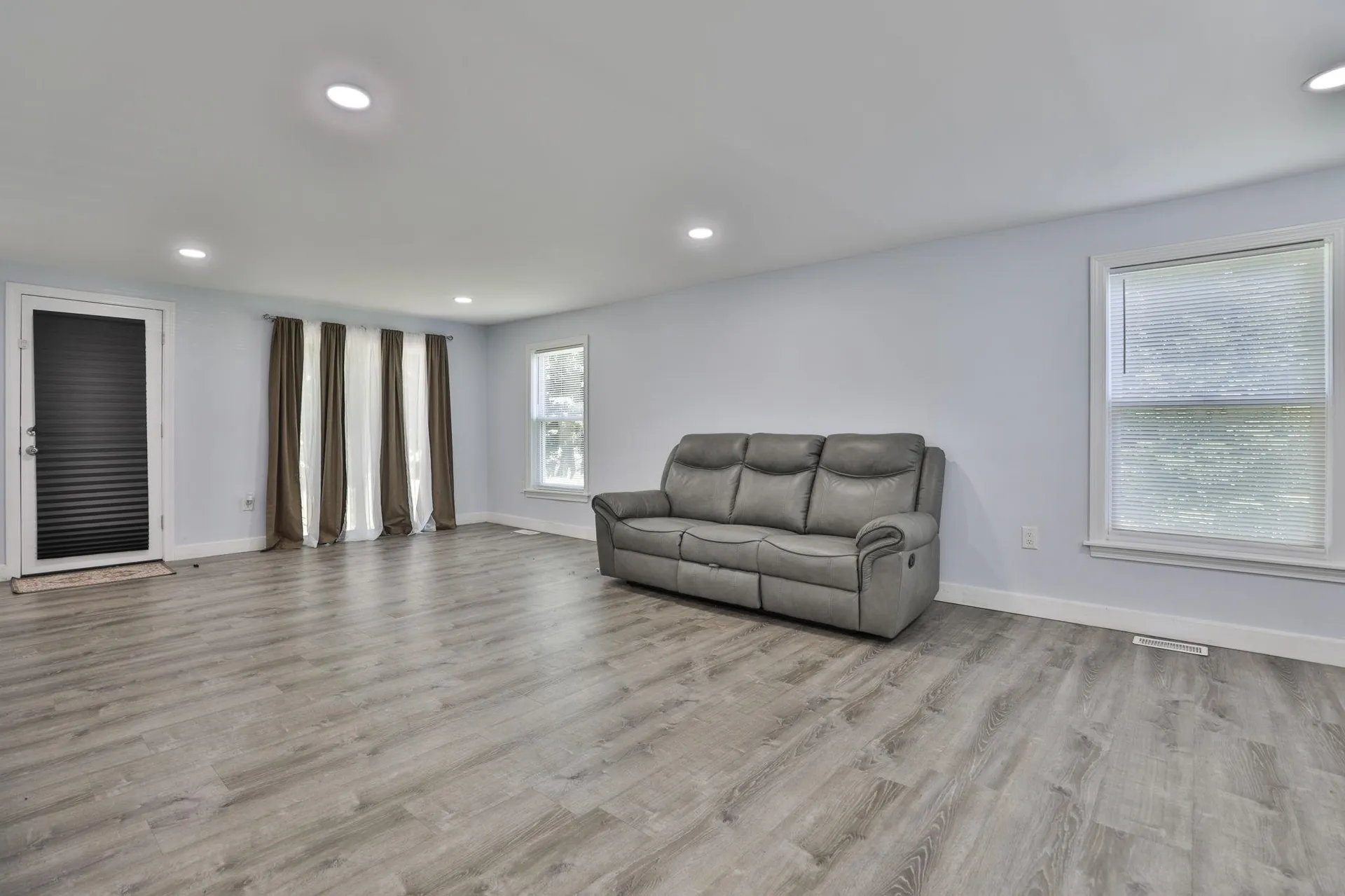 151 Tolles Street Nashua NH 03064