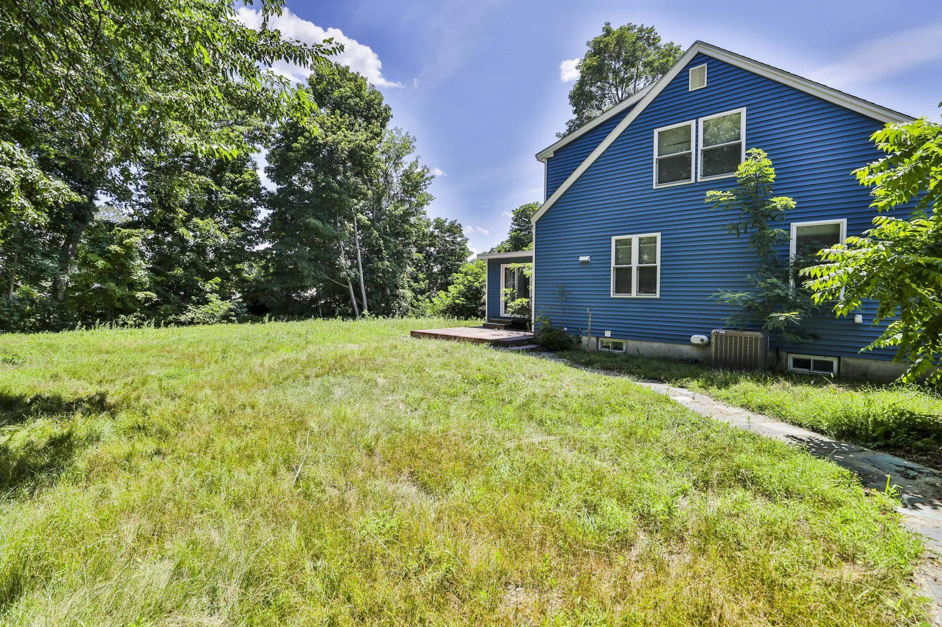 151 Tolles Street Nashua NH 03064