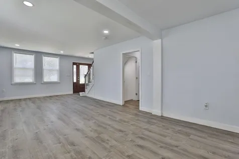 151 Tolles Street Nashua NH 03064