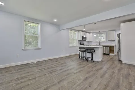 151 Tolles Street Nashua NH 03064