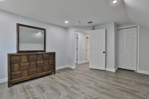 151 Tolles Street Nashua NH 03064