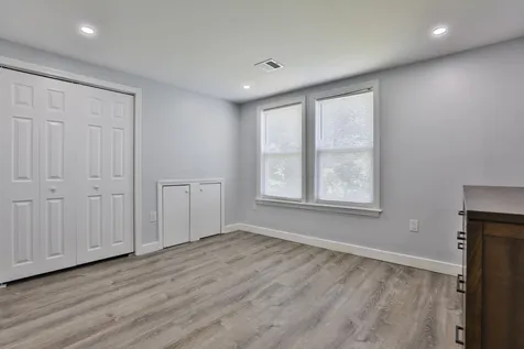 151 Tolles Street Nashua NH 03064