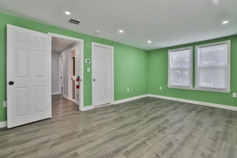 151 Tolles Street Nashua NH 03064