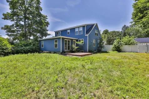 151 Tolles Street Nashua NH 03064