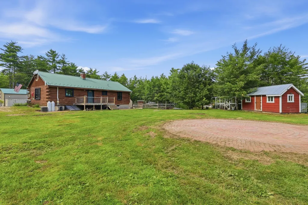 502 Hornetown Road Farmington NH 03835