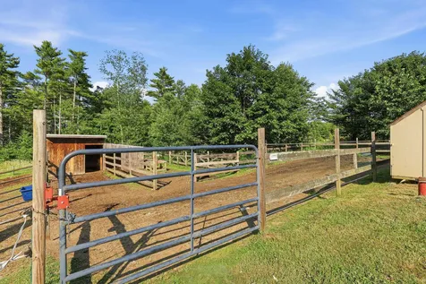 502 Hornetown Road Farmington NH 03835