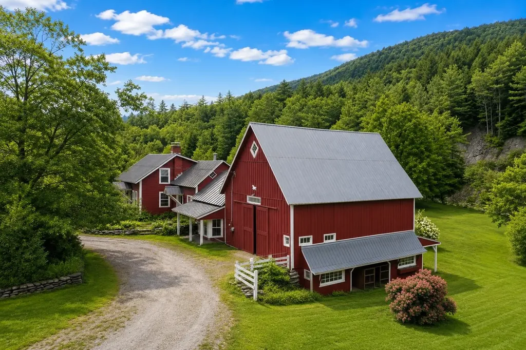 492 Dover Road Newfane VT 05345