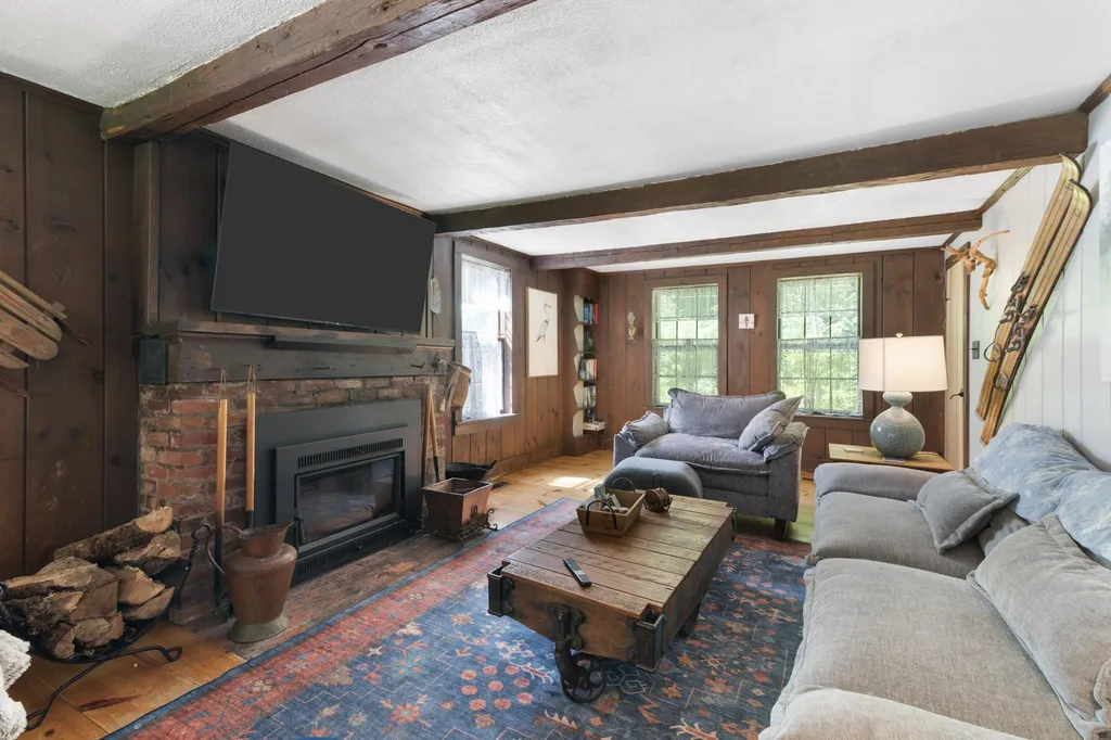 492 Dover Road Newfane VT 05345