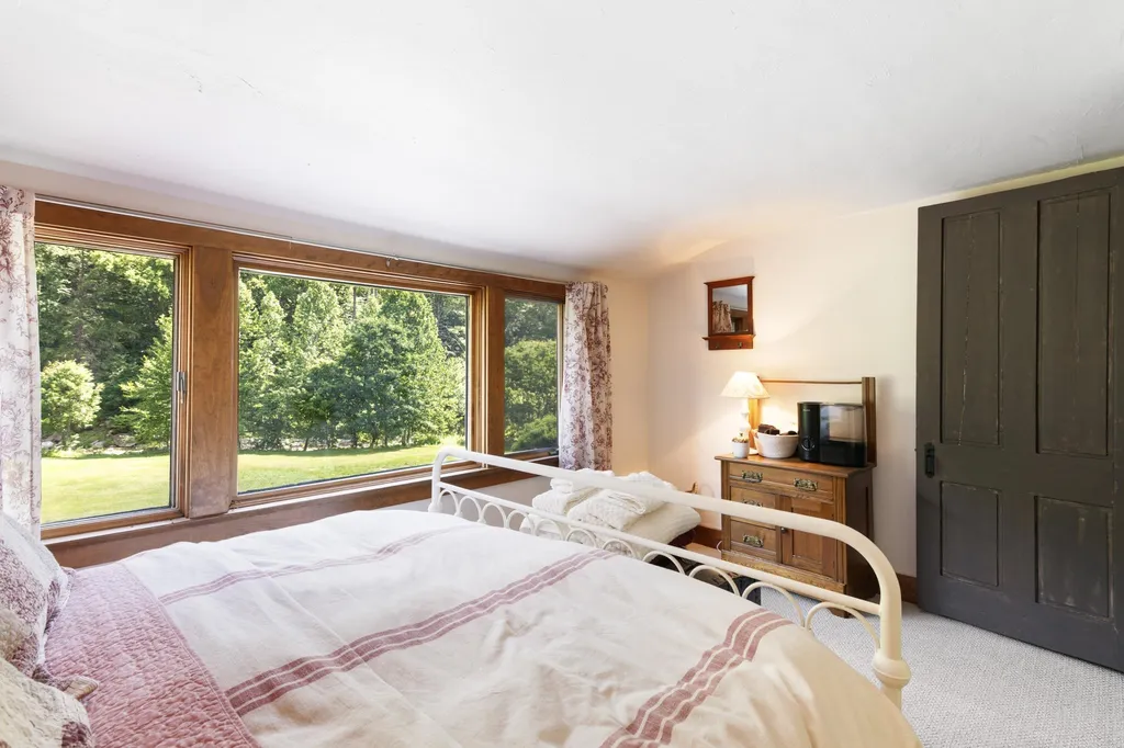 492 Dover Road Newfane VT 05345